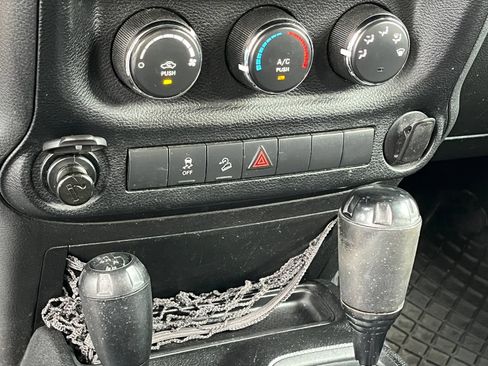 Used 2013 Jeep Wrangler Unlimited Sport AWD/4WD image 24