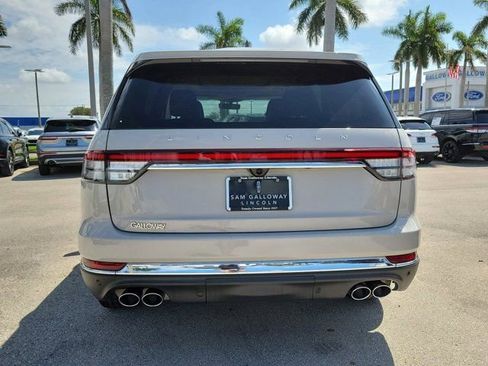 Certified 2023 Lincoln Aviator Reserve w/ Equipment Group 201A image 5