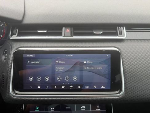 Used 2018 Land Rover Range Rover Velar S AWD/4WD image 26