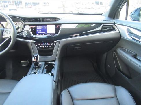 Certified 2024 Cadillac XT6 Sport w/ Technology Package image 14