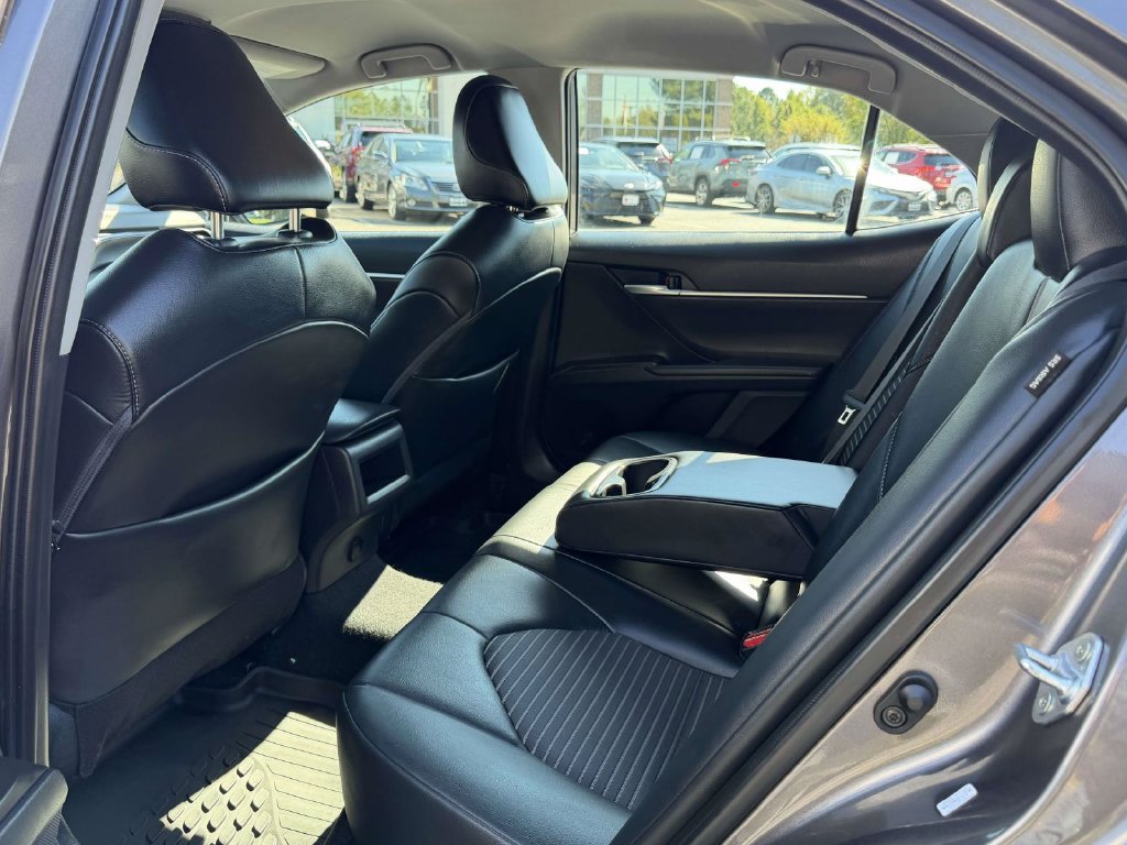 Used 2024 Toyota Camry SE w/ Cold Weather Package FWD image 15