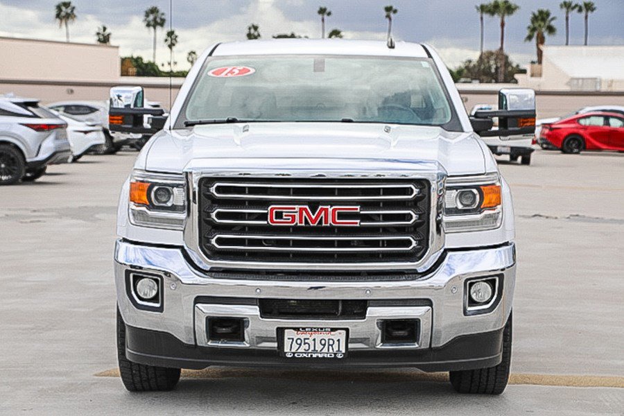 Used 2015 GMC Sierra 2500 SLT w/ SLT Preferred Package AWD/4WD image 2