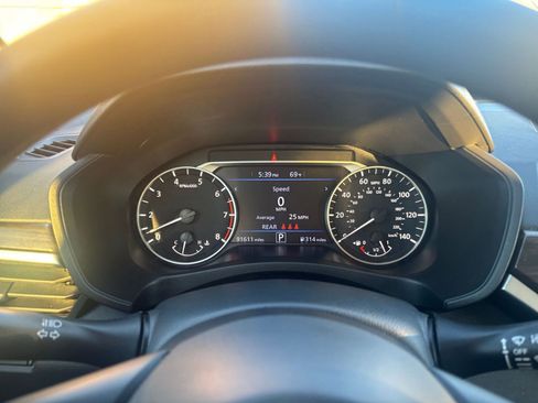 Used 2023 Nissan Altima 2.5 SV image 39