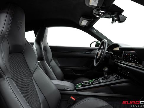 Used 2025 Porsche 911 GT3 image 40