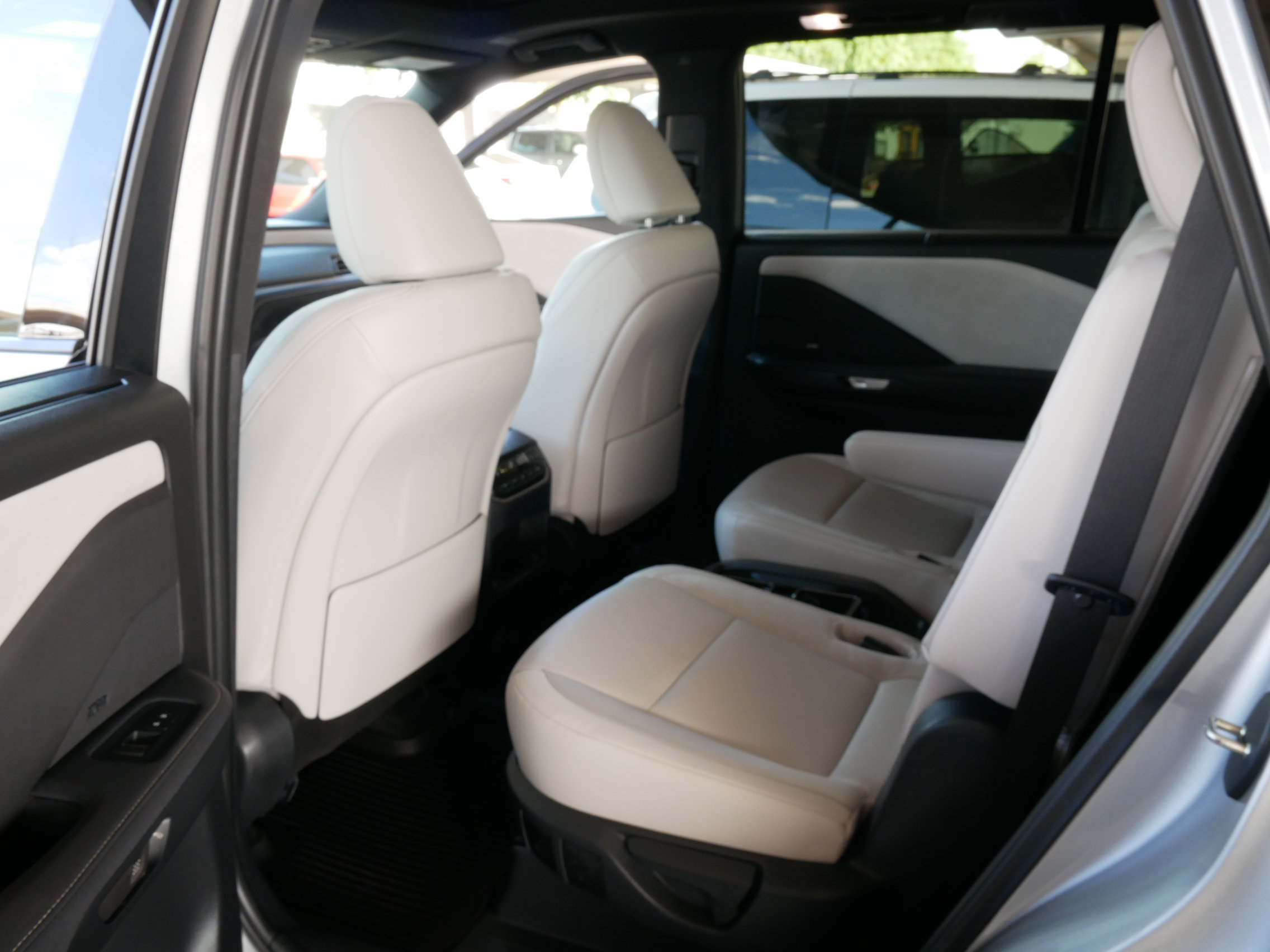 Certified 2026 Lexus TX 550h AWD Plug-In Hybrid w/ Technology Package image 26