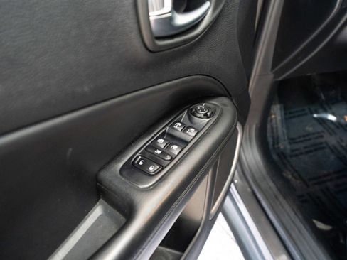 Used 2020 Jeep Compass Latitude image 7