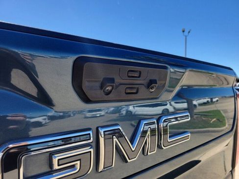 Used 2025 GMC Sierra 2500 Denali Ultimate AWD/4WD image 7