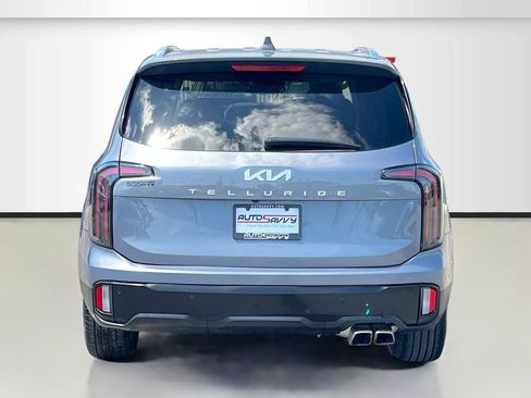 Used 2023 Kia Telluride EX w/ EX Captain's Chair Package image 6
