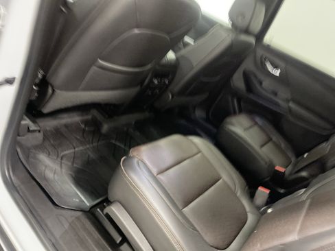 Used 2022 Chevrolet Traverse High Country image 17