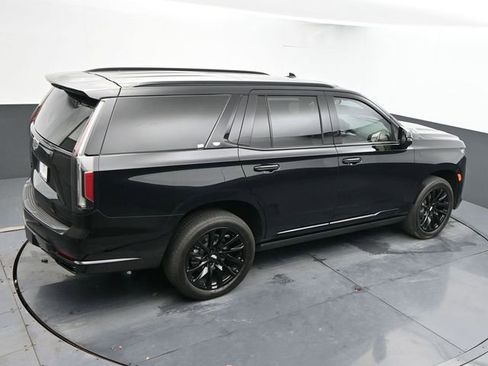 Used 2024 Cadillac Escalade Sport Platinum w/ LPO, ONYX Package image 48