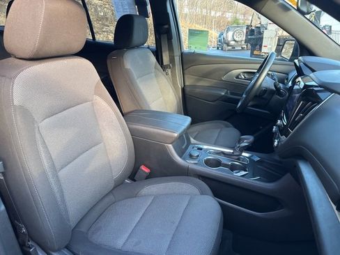Certified 2023 Chevrolet Traverse LT image 8