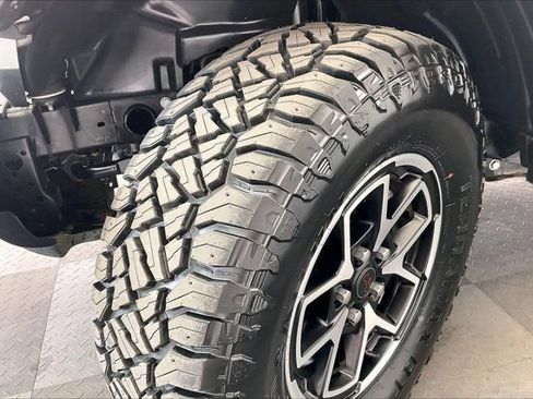 Used 2024 Jeep Wrangler Unlimited Rubicon AWD/4WD image 34