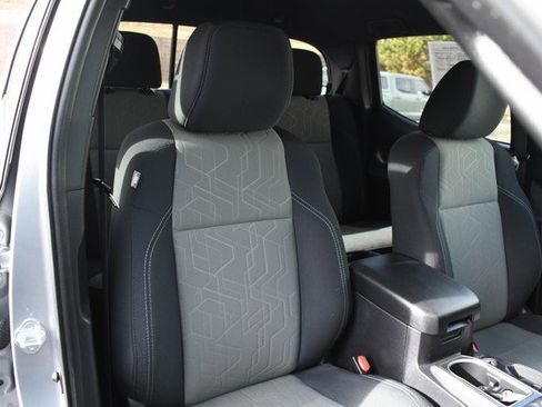 Certified 2021 Toyota Tacoma TRD Off-Road image 26