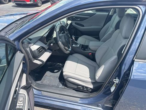 Certified 2025 Subaru Legacy Premium AWD/4WD image 9