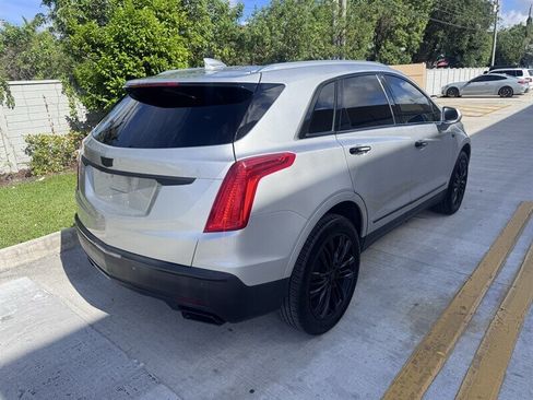 Used 2019 Cadillac XT5 Premium Luxury FWD image 5