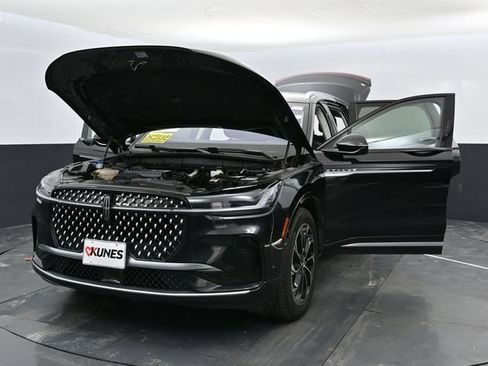 Used 2024 Lincoln Nautilus Reserve AWD/4WD image 50