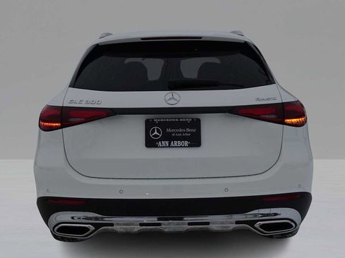 Used 2026 Mercedes-Benz GLC 300 4MATIC image 5