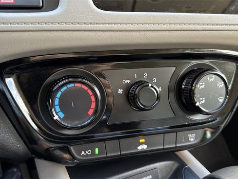 Used 2020 Honda HR-V LX image 52