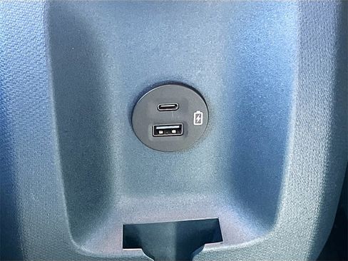 Used 2022 Ford Maverick Lariat image 25