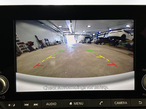 Used 2025 Nissan Pathfinder SV AWD/4WD image 28