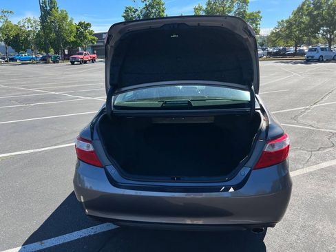 Used 2017 Toyota Camry SE FWD image 16