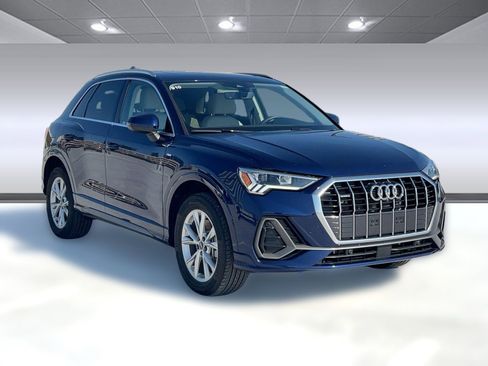 Certified 2025 Audi Q3 2.0T Premium Plus w/ Premium Plus Package image 7