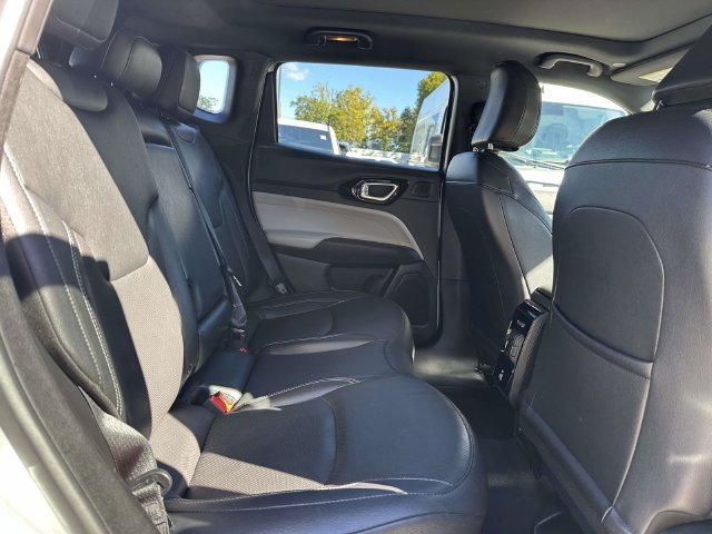 Certified 2025 Jeep Compass Limited w/ Elite Group AWD/4WD image 23
