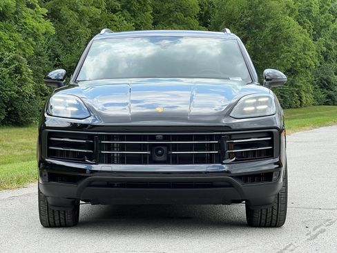 Used 2026 Porsche Cayenne AWD/4WD image 7