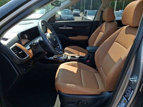Used 2024 Kia Seltos EX AWD/4WD image 13