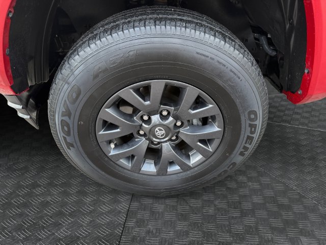 Used 2023 Toyota Tacoma SR5 AWD/4WD image 14