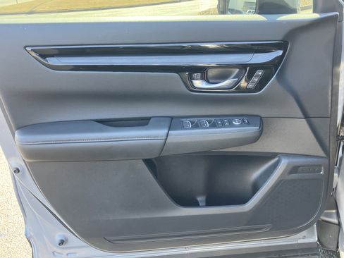 Used 2025 Honda CR-V EX-L image 14