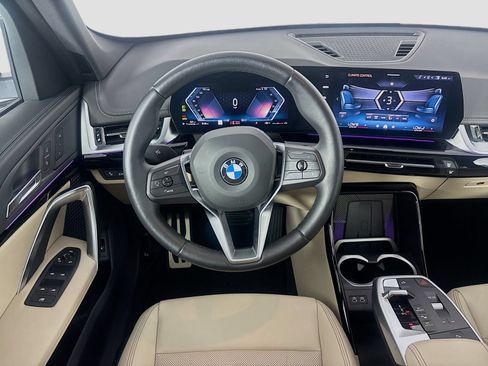 Used 2025 BMW X1 xDrive28i AWD/4WD image 22