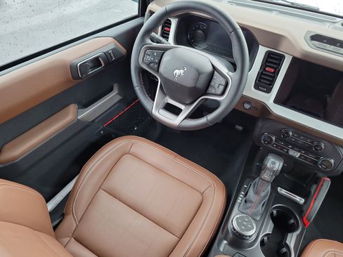 Certified 2023 Ford Bronco Heritage Edition image 12