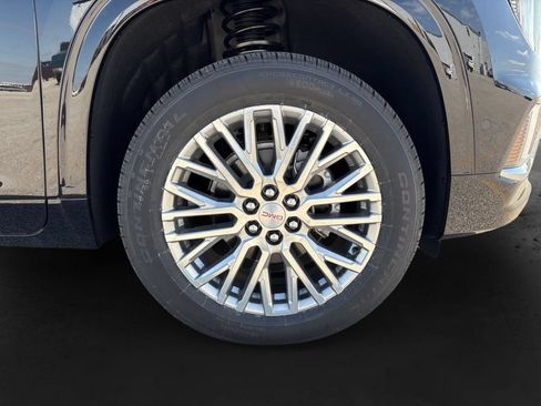 New 2026 GMC Acadia Denali w/ Super Cruise Package AWD/4WD image 17