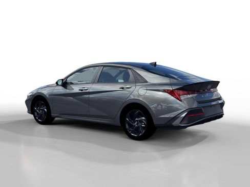 New 2026 Hyundai Elantra Sport image 4