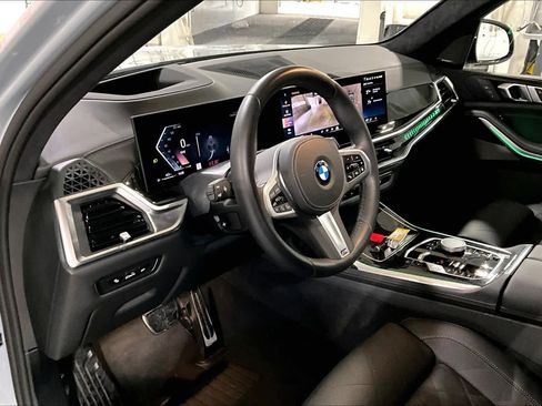 Used 2026 BMW X7 xDrive40i AWD/4WD image 18