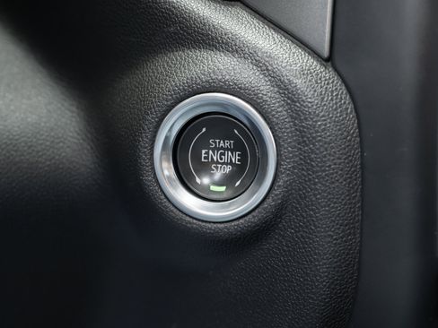 Used 2021 Chevrolet Silverado 1500 LT image 29