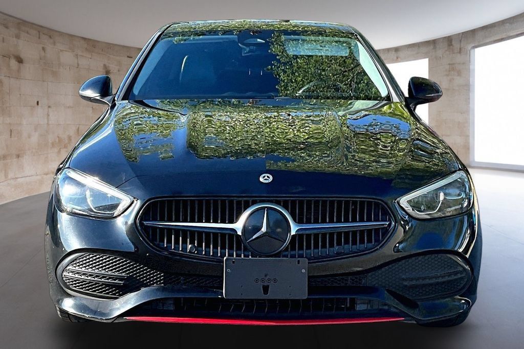 Used 2022 Mercedes-Benz C 300 Sedan image 4