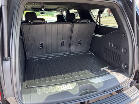 New 2026 GMC Yukon XL AT4 Ultimate w/ LPO, Floor Liner Package AWD/4WD image 36