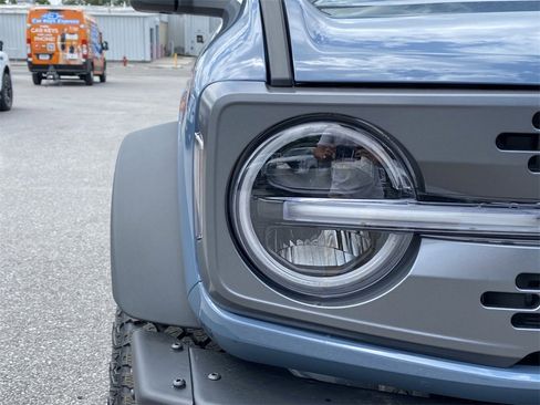 New 2025 Ford Bronco Badlands image 11