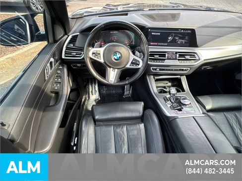 Used 2020 BMW X5 M50i w/ Executive Package image 29