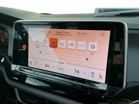 New 2026 Volkswagen Atlas Peak Edition image 17