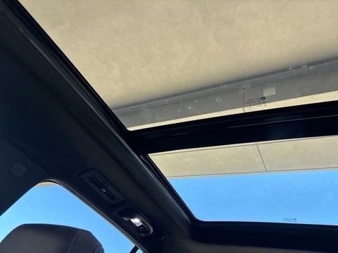 Used 2020 Cadillac XT6 Premium Luxury FWD image 4