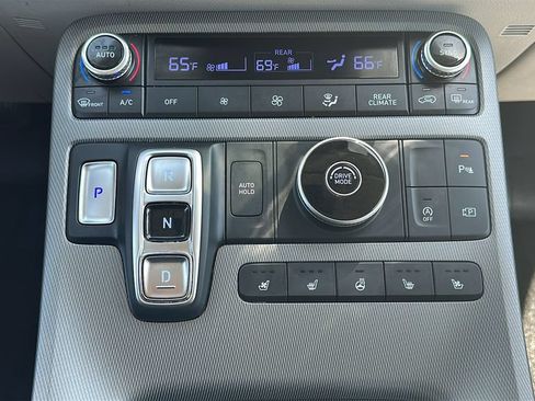 Used 2024 Hyundai Palisade Limited FWD image 27