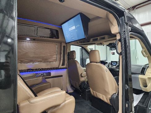 Used 2015 Ford Transit 250 148 Medium Roof w/ Premium Package image 11