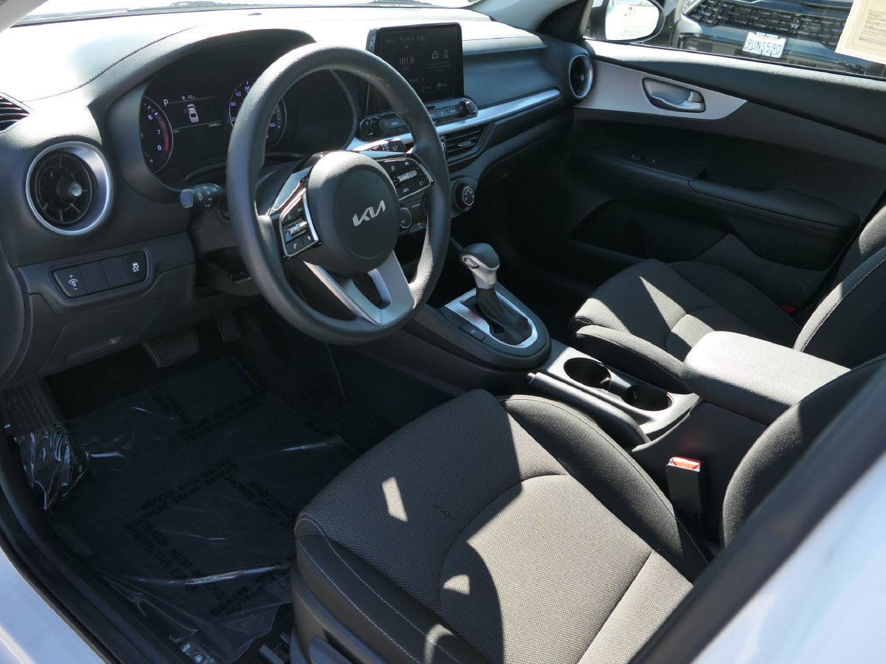 Used 2023 Kia Forte LXS FWD image 12