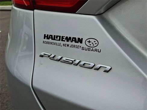 Used 2015 Ford Fusion SE w/ Equipment Group 201A image 28