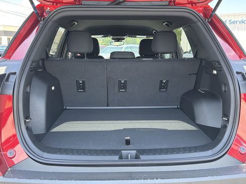 New 2026 Chevrolet Equinox LT w/ Safety and Technology Package FWD image 17