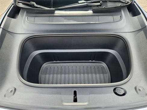 Used 2026 Tesla Model Y AWD image 23