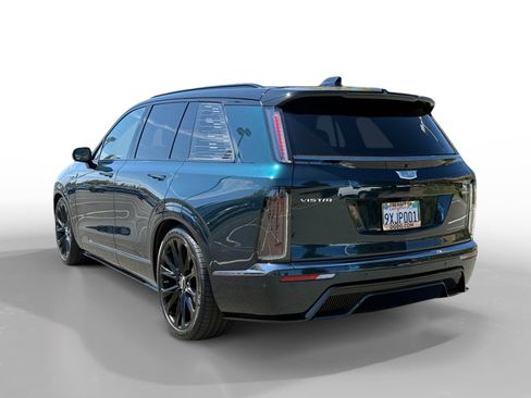 Used 2026 Cadillac Vistiq Platinum AWD/4WD image 3